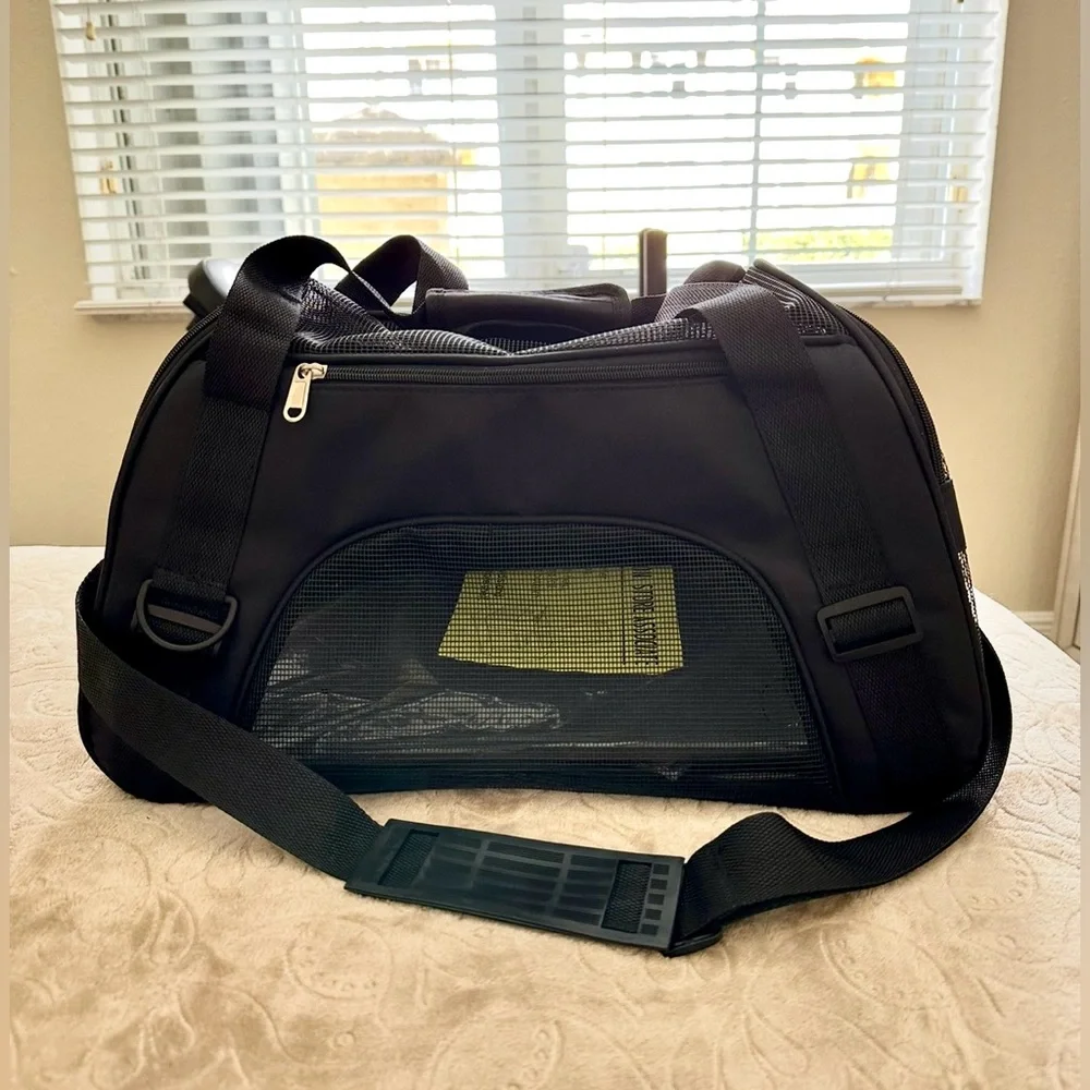 SMALL PET TRAVEL CARRIER PORTABLE BAG - BLACK